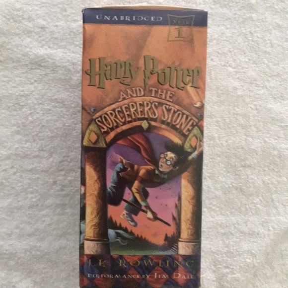 Harry Potter And The Sorcerers Stone - 6 Cassette set - Year 1 - NWOT Sealed $27 - Picture 2 of 13